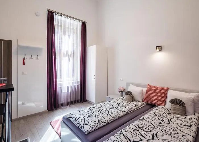 Trip And Hop * Budapest