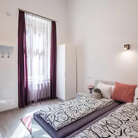 Trip & Hop * Budapest